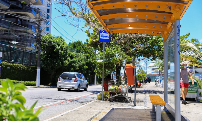 pontos-de-onibus-reformados