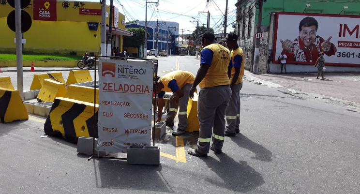 Recuperação de calçadão, canteiro e calçada, confecção de rampa e construção de trevo